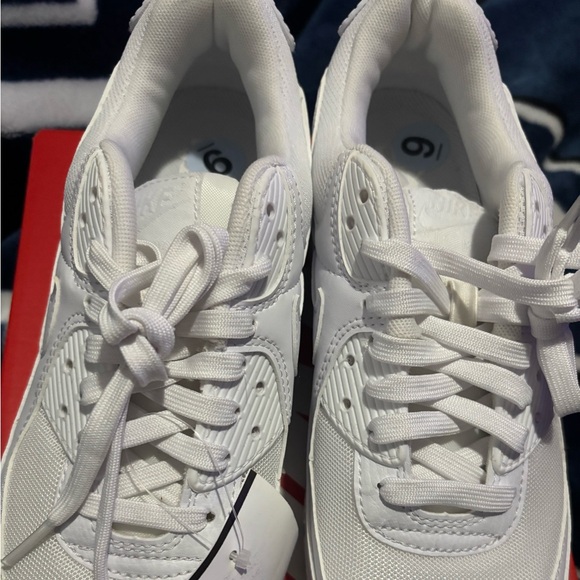 Nike Air Max 90 Shoes - Classic White Women's Athletic Shoes